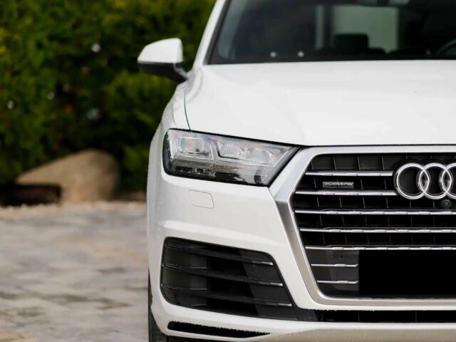 Белый Ауди Ку 7, объемом двигателя 3 л и пробегом 77 тыс. км за 23600 $, фото 3 на Automoto.ua