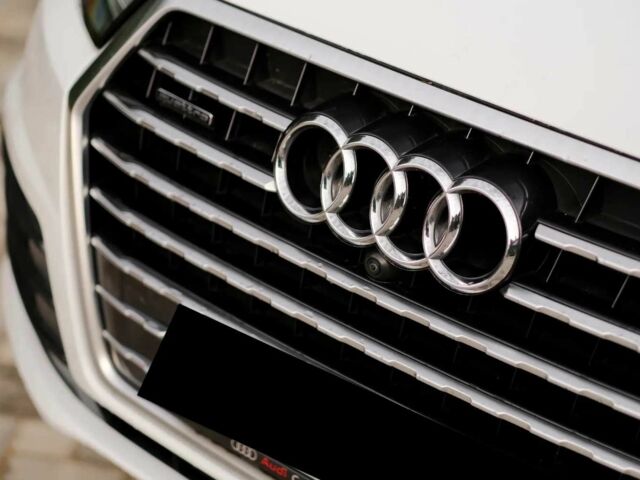 Белый Ауди Ку 7, объемом двигателя 3 л и пробегом 77 тыс. км за 23600 $, фото 2 на Automoto.ua