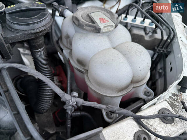 Белый Ауди Ку 7, объемом двигателя 3 л и пробегом 160 тыс. км за 21000 $, фото 38 на Automoto.ua