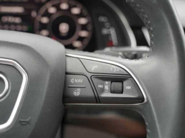 Білий Ауді Ку 7, об'ємом двигуна 0 л та пробігом 52 тис. км за 14400 $, фото 8 на Automoto.ua