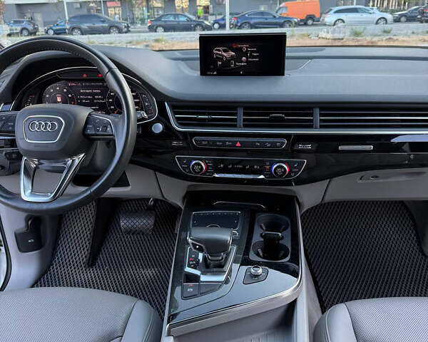 Білий Ауді Ку 7, об'ємом двигуна 3 л та пробігом 55 тис. км за 38200 $, фото 10 на Automoto.ua
