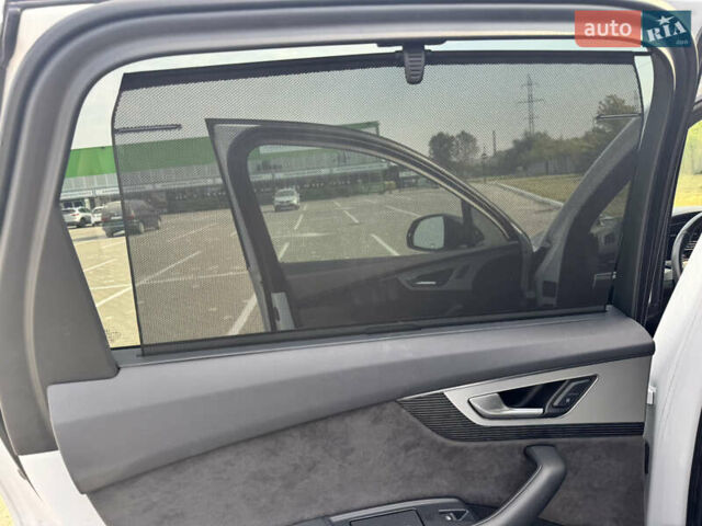 Белый Ауди Ку 7, объемом двигателя 3 л и пробегом 79 тыс. км за 41000 $, фото 28 на Automoto.ua