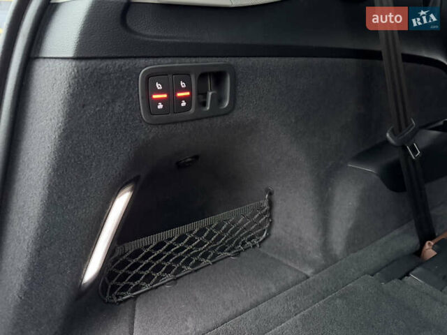 Белый Ауди Ку 7, объемом двигателя 1.98 л и пробегом 166 тыс. км за 30000 $, фото 6 на Automoto.ua