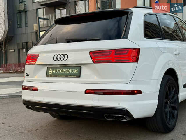 Білий Ауді Ку 7, об'ємом двигуна 3 л та пробігом 99 тис. км за 31800 $, фото 10 на Automoto.ua