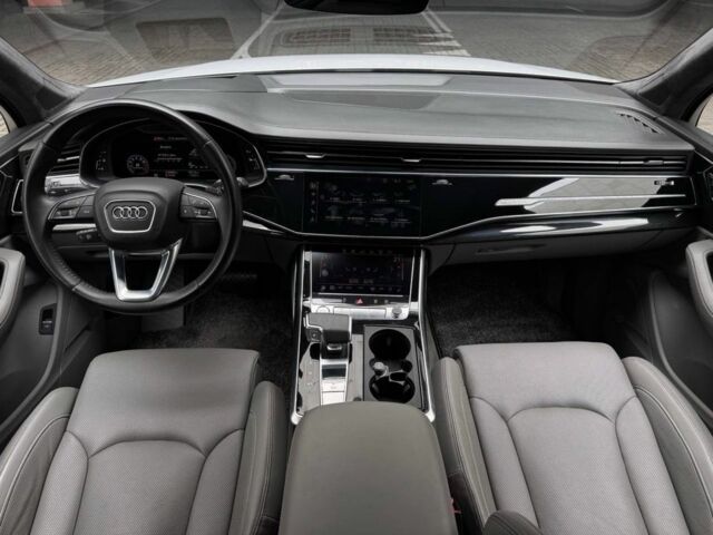 Белый Ауди Ку 7, объемом двигателя 3 л и пробегом 113 тыс. км за 47000 $, фото 4 на Automoto.ua