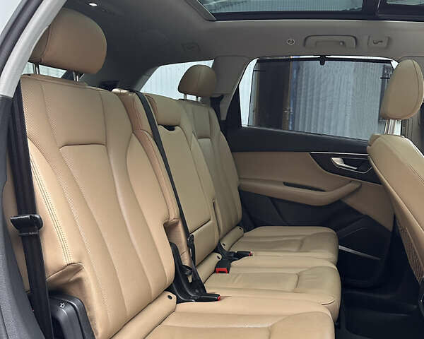 Ауди Ку 7 2020 в Киеве на Automoto.ua Белый Ауди Ку 7, объемом двигателя 3 л и пробегом 127 тыс. км за 45900 $, фото 51 на Automoto.ua