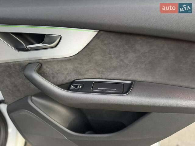 Білий Ауді Ку 7, об'ємом двигуна 3 л та пробігом 95 тис. км за 57000 $, фото 22 на Automoto.ua