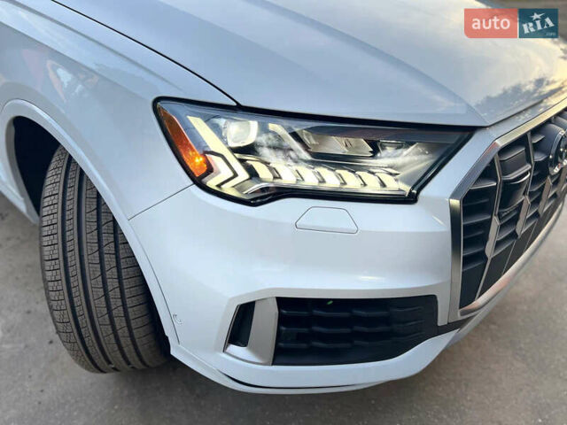 Белый Ауди Ку 7, объемом двигателя 1.98 л и пробегом 115 тыс. км за 35000 $, фото 10 на Automoto.ua
