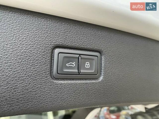Білий Ауді Ку 7, об'ємом двигуна 3 л та пробігом 80 тис. км за 44500 $, фото 52 на Automoto.ua
