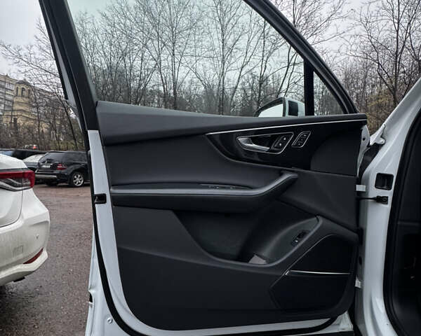 Белый Ауди Ку 7, объемом двигателя 3 л и пробегом 79 тыс. км за 56000 $, фото 32 на Automoto.ua