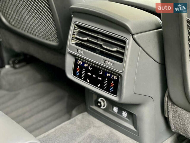 Белый Ауди Ку 7, объемом двигателя 3 л и пробегом 187 тыс. км за 46999 $, фото 15 на Automoto.ua