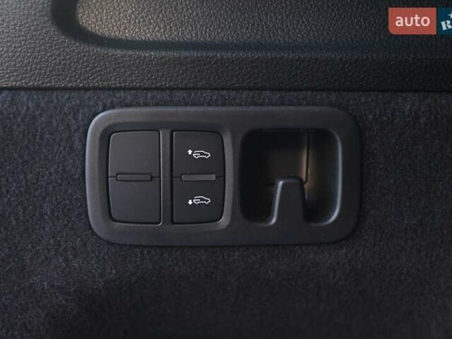 Белый Ауди Ку 7, объемом двигателя 2.97 л и пробегом 91 тыс. км за 65999 $, фото 40 на Automoto.ua