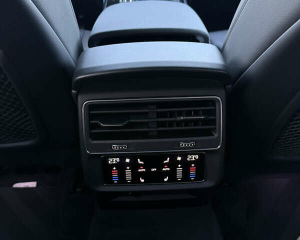 Белый Ауди Ку 7, объемом двигателя 3 л и пробегом 68 тыс. км за 60000 $, фото 17 на Automoto.ua