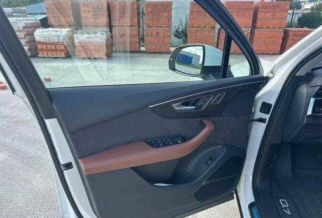 Белый Ауди Ку 7, объемом двигателя 0 л и пробегом 58 тыс. км за 41500 $, фото 6 на Automoto.ua