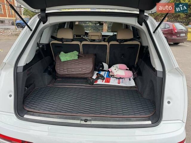Белый Ауди Ку 7, объемом двигателя 3 л и пробегом 124 тыс. км за 45999 $, фото 18 на Automoto.ua