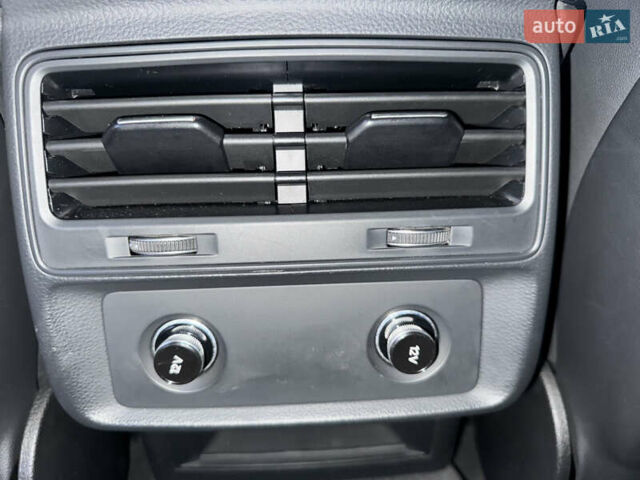 Білий Ауді Ку 7, об'ємом двигуна 3 л та пробігом 95 тис. км за 57000 $, фото 29 на Automoto.ua