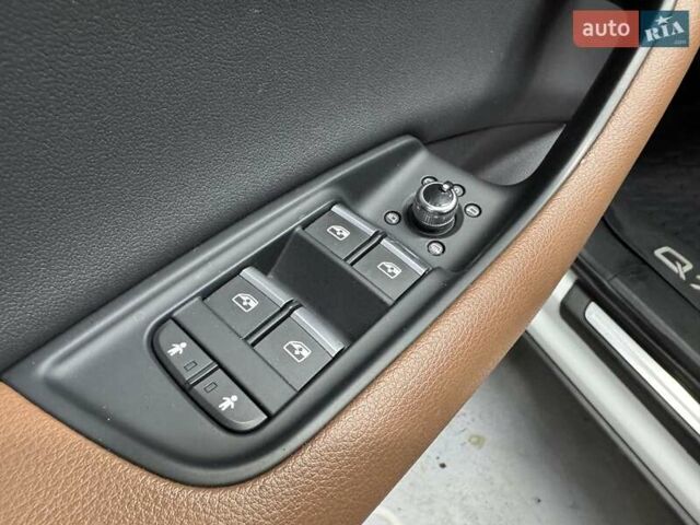 Білий Ауді Ку 7, об'ємом двигуна 1.98 л та пробігом 255 тис. км за 32000 $, фото 21 на Automoto.ua
