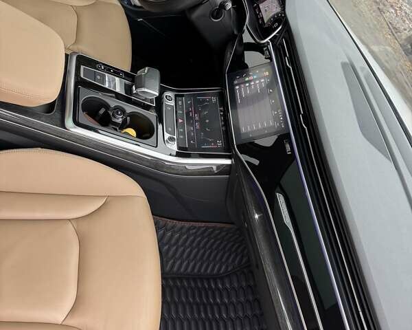 Белый Ауди Ку 7, объемом двигателя 3 л и пробегом 124 тыс. км за 45999 $, фото 12 на Automoto.ua