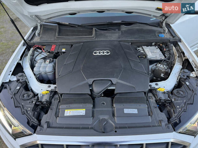 Белый Ауди Ку 7, объемом двигателя 3 л и пробегом 86 тыс. км за 43500 $, фото 25 на Automoto.ua
