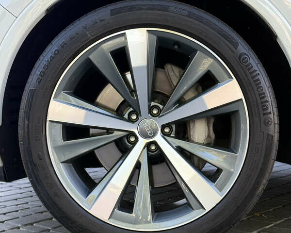 Білий Ауді Ку 7, об'ємом двигуна 3 л та пробігом 77 тис. км за 54900 $, фото 18 на Automoto.ua