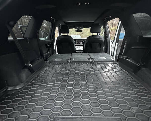 Белый Ауди Ку 7, объемом двигателя 3 л и пробегом 79 тыс. км за 56000 $, фото 26 на Automoto.ua