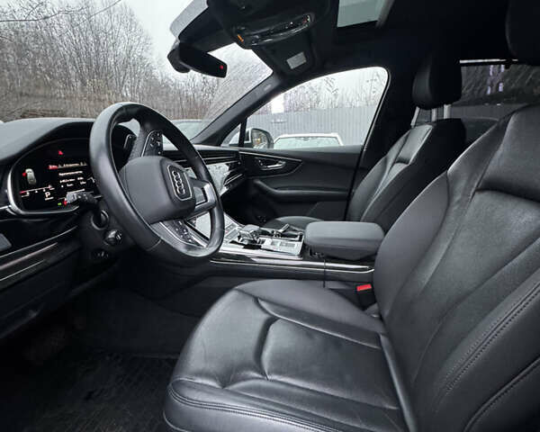 Белый Ауди Ку 7, объемом двигателя 3 л и пробегом 79 тыс. км за 56000 $, фото 33 на Automoto.ua