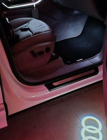 Белый Ауди Ку 7, объемом двигателя 3 л и пробегом 88 тыс. км за 44000 $, фото 26 на Automoto.ua