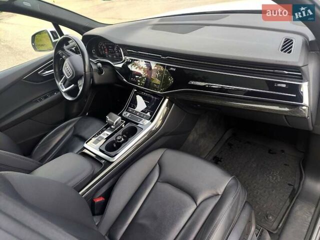 Белый Ауди Ку 7, объемом двигателя 3 л и пробегом 89 тыс. км за 55000 $, фото 17 на Automoto.ua