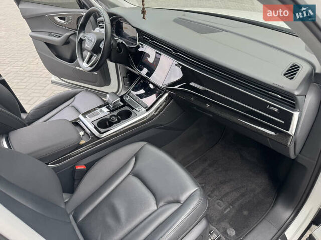 Білий Ауді Ку 7, об'ємом двигуна 3 л та пробігом 70 тис. км за 49600 $, фото 22 на Automoto.ua
