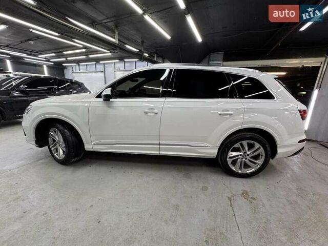 Білий Ауді Ку 7, об'ємом двигуна 1.98 л та пробігом 255 тис. км за 32000 $, фото 3 на Automoto.ua