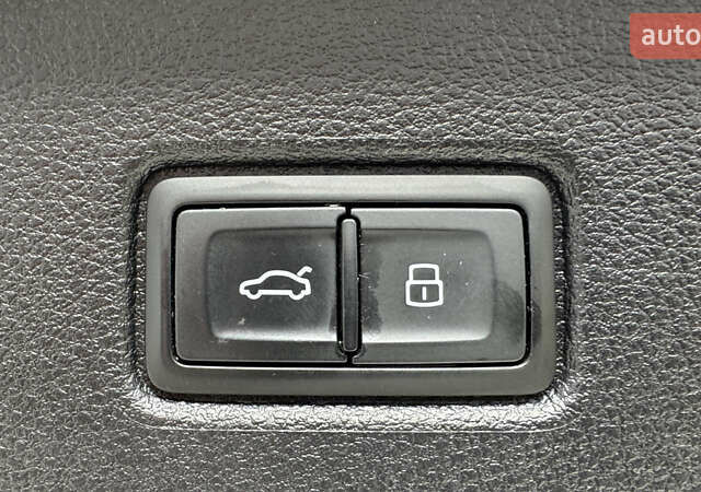 Белый Ауди Ку 7, объемом двигателя 3 л и пробегом 139 тыс. км за 38000 $, фото 20 на Automoto.ua