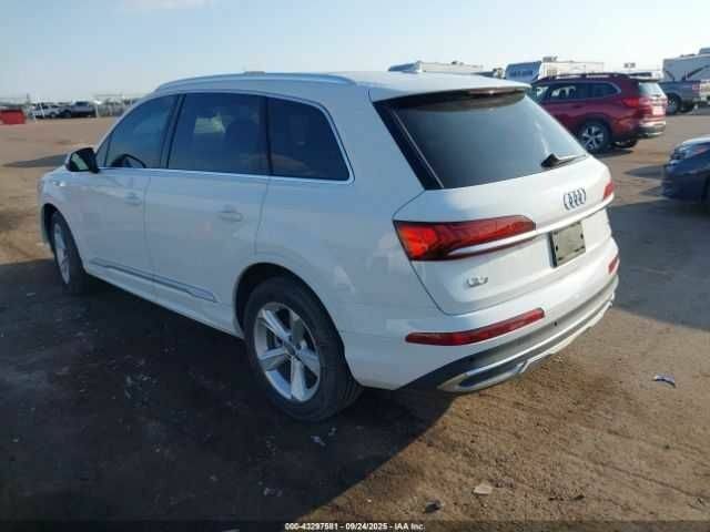 Білий Ауді Ку 7, об'ємом двигуна 2 л та пробігом 93 тис. км за 17500 $, фото 2 на Automoto.ua