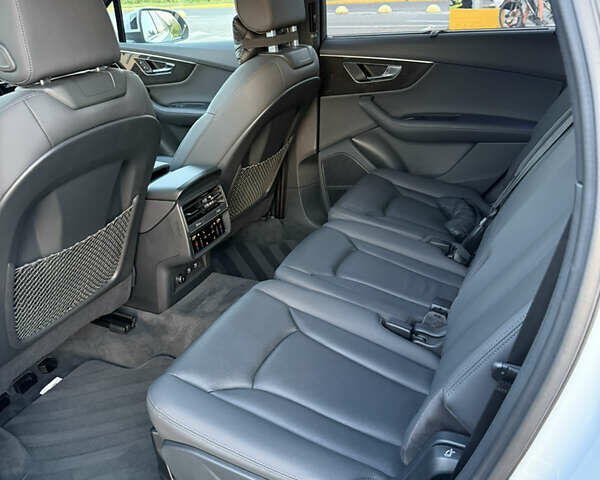 Белый Ауди Ку 7, объемом двигателя 3 л и пробегом 68 тыс. км за 60000 $, фото 16 на Automoto.ua