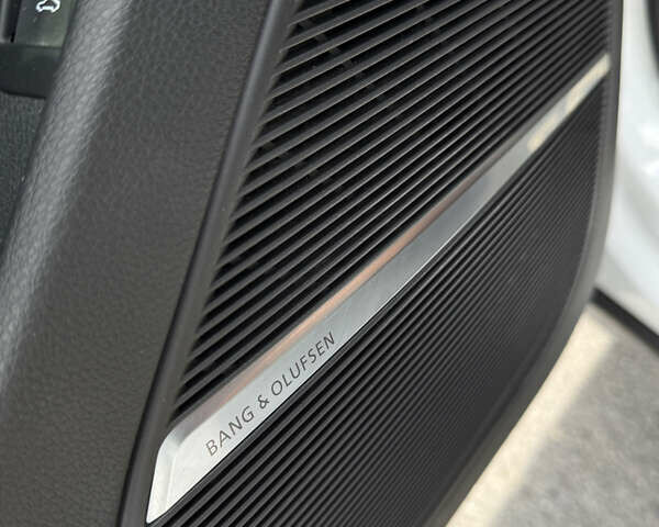 Ауди Ку 7 2020 в Виннице на Automoto.ua Белый Ауди Ку 7, объемом двигателя 3 л и пробегом 73 тыс. км за 54500 $, фото 37 на Automoto.ua