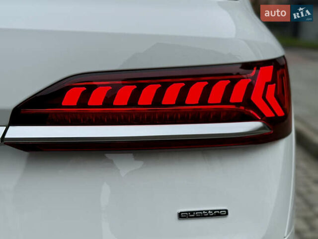 Белый Ауди Ку 7, объемом двигателя 3 л и пробегом 187 тыс. км за 46999 $, фото 7 на Automoto.ua