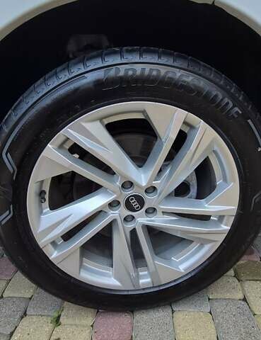 Белый Ауди Ку 7, объемом двигателя 3 л и пробегом 88 тыс. км за 44000 $, фото 24 на Automoto.ua