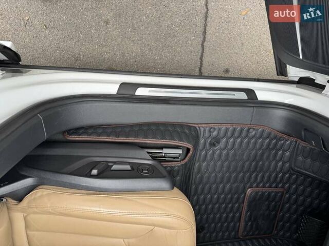 Белый Ауди Ку 7, объемом двигателя 3 л и пробегом 124 тыс. км за 45999 $, фото 14 на Automoto.ua