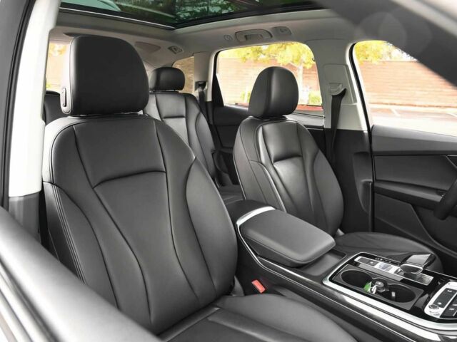 Белый Ауди Ку 7, объемом двигателя 3 л и пробегом 41 тыс. км за 26800 $, фото 8 на Automoto.ua