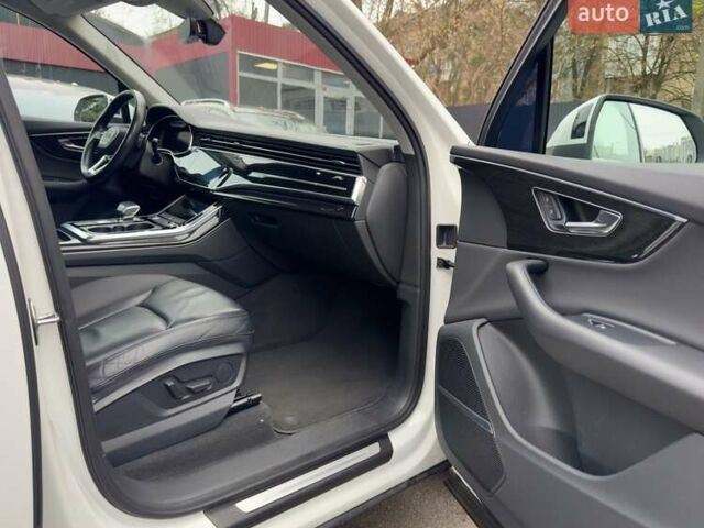 Белый Ауди Ку 7, объемом двигателя 3 л и пробегом 138 тыс. км за 43500 $, фото 22 на Automoto.ua