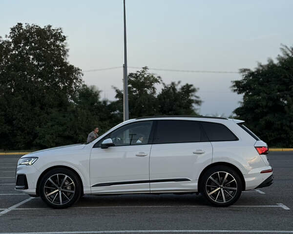 Белый Ауди Ку 7, объемом двигателя 3 л и пробегом 68 тыс. км за 60000 $, фото 4 на Automoto.ua