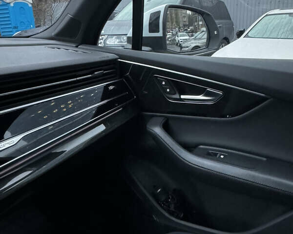 Белый Ауди Ку 7, объемом двигателя 3 л и пробегом 79 тыс. км за 56000 $, фото 46 на Automoto.ua