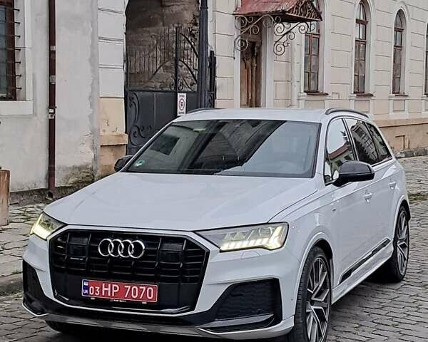 Белый Ауди Ку 7, объемом двигателя 3 л и пробегом 110 тыс. км за 62566 $, фото 1 на Automoto.ua