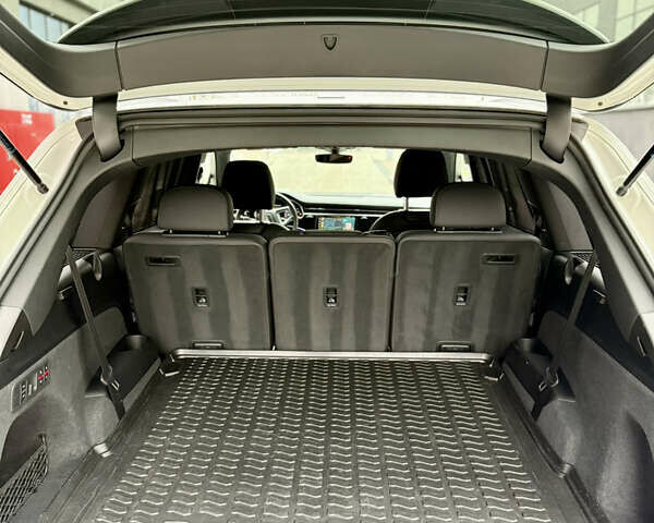 Белый Ауди Ку 7, объемом двигателя 3 л и пробегом 187 тыс. км за 46999 $, фото 31 на Automoto.ua