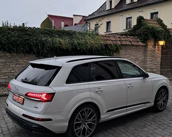 Белый Ауди Ку 7, объемом двигателя 3 л и пробегом 110 тыс. км за 62566 $, фото 2 на Automoto.ua