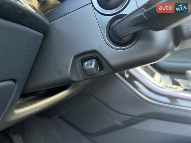 Белый Ауди Ку 7, объемом двигателя 1.98 л и пробегом 115 тыс. км за 35000 $, фото 12 на Automoto.ua