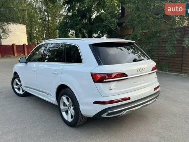 Белый Ауди Ку 7, объемом двигателя 3 л и пробегом 62 тыс. км за 38000 $, фото 3 на Automoto.ua