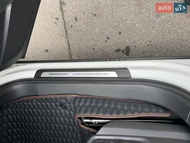 Белый Ауди Ку 7, объемом двигателя 3 л и пробегом 124 тыс. км за 45999 $, фото 13 на Automoto.ua