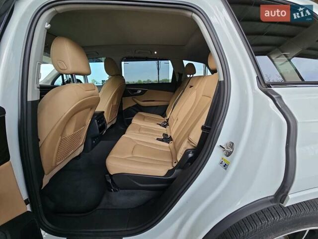 Белый Ауди Ку 7, объемом двигателя 3 л и пробегом 125 тыс. км за 41950 $, фото 54 на Automoto.ua