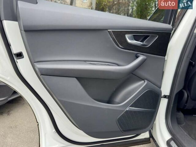 Белый Ауди Ку 7, объемом двигателя 3 л и пробегом 138 тыс. км за 43500 $, фото 17 на Automoto.ua