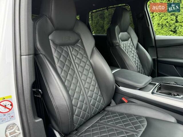 Білий Ауді Ку 7, об'ємом двигуна 3 л та пробігом 125 тис. км за 60499 $, фото 53 на Automoto.ua